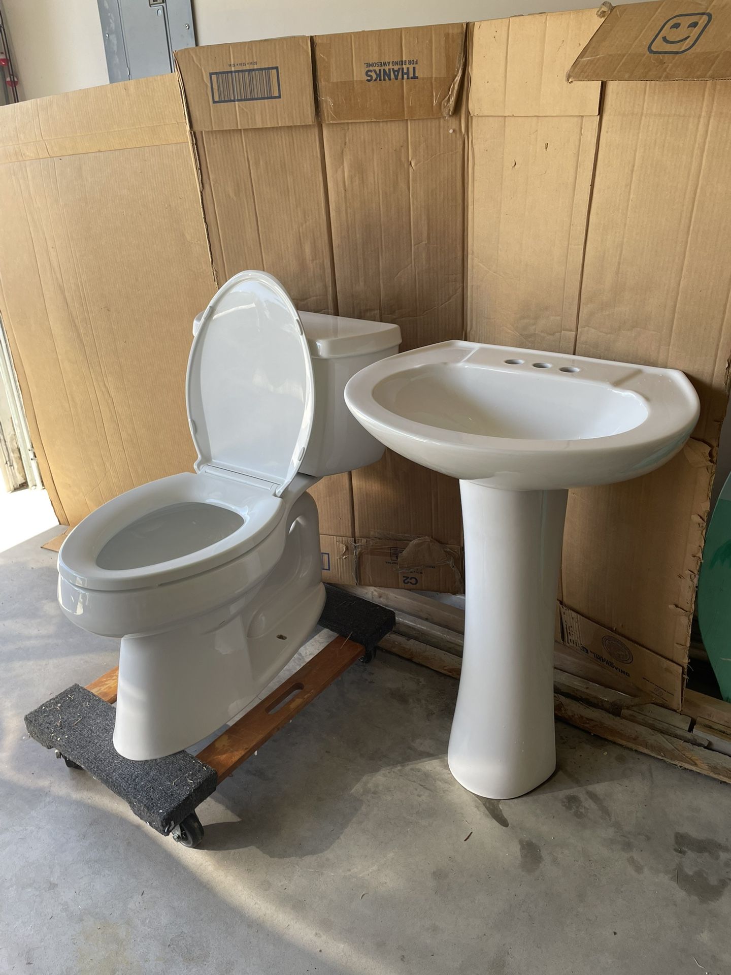 Toilet And Pedestal Sink