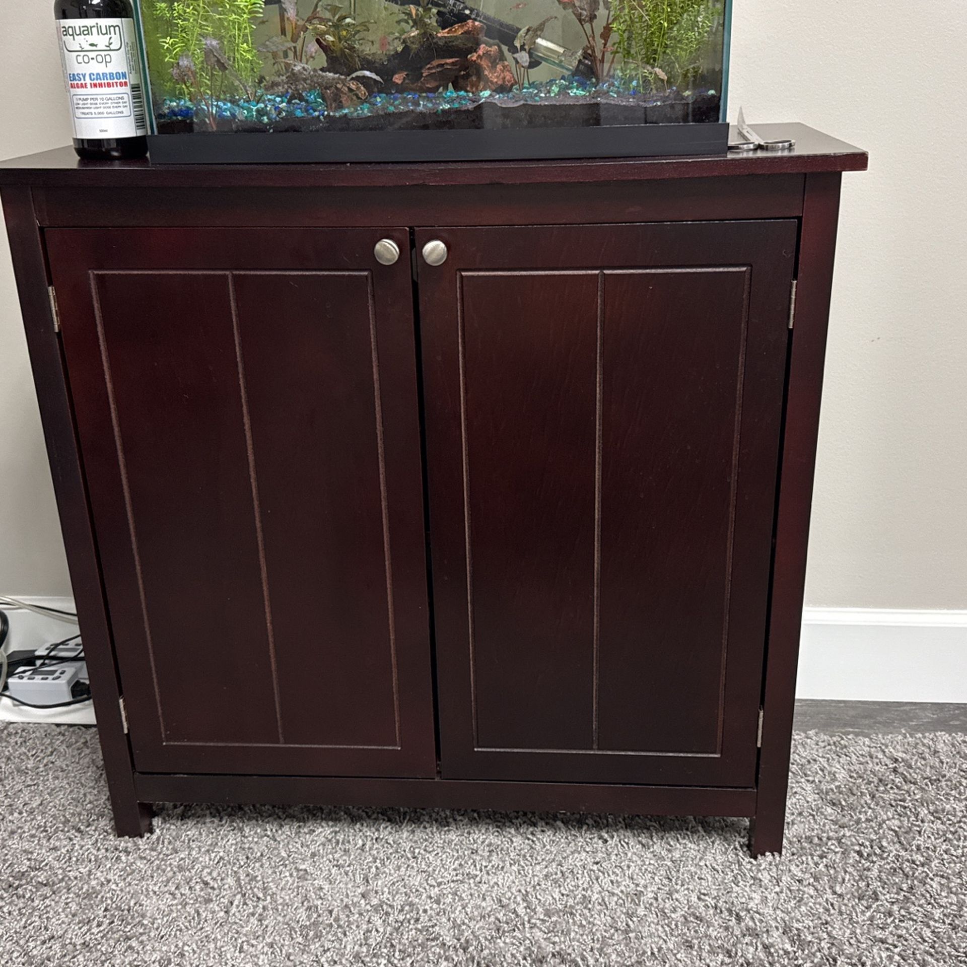 Cabinet/fish Stand