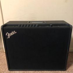 Fender mustang GT 200watt WITH Fender pedal + looper 
