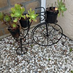 Three Pots Bicycle Planter 