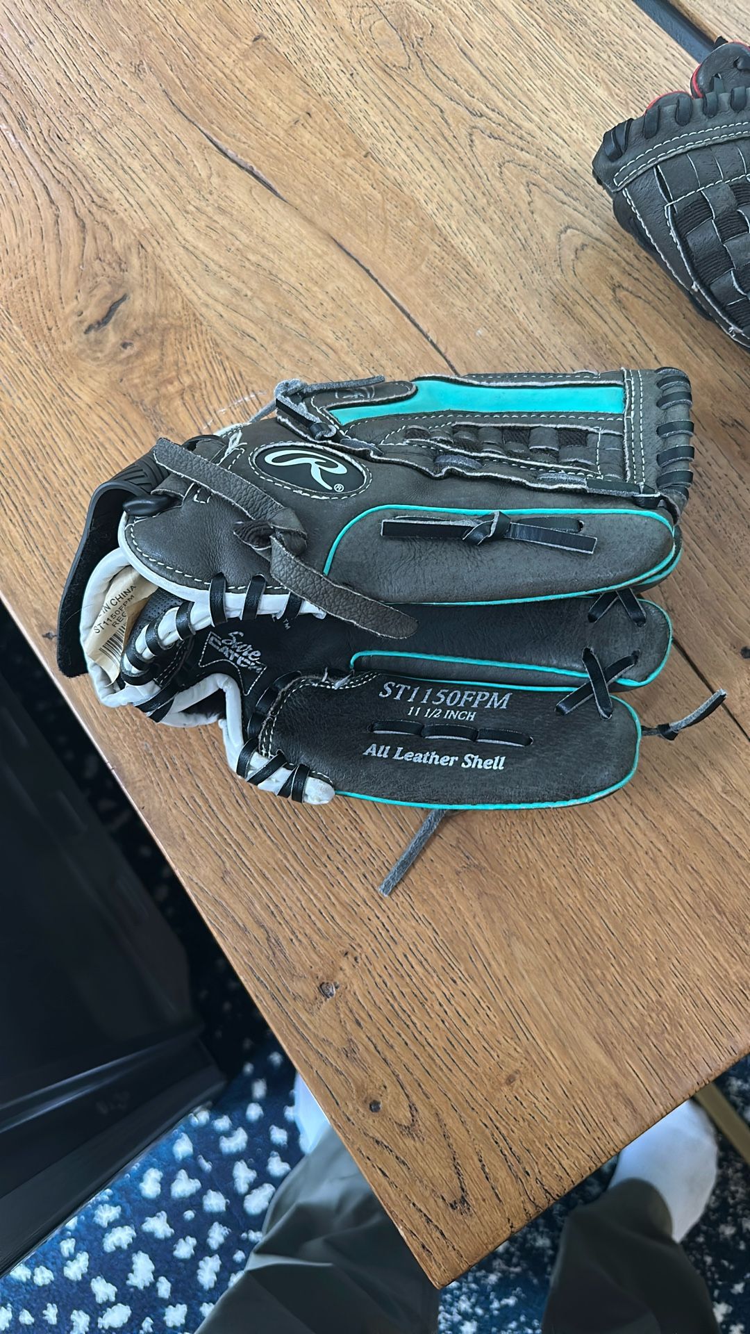 Rawlings Softball Glove 11.5”