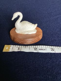 Swan netsuke