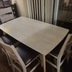 White Kitchen Table & 4 Chairs