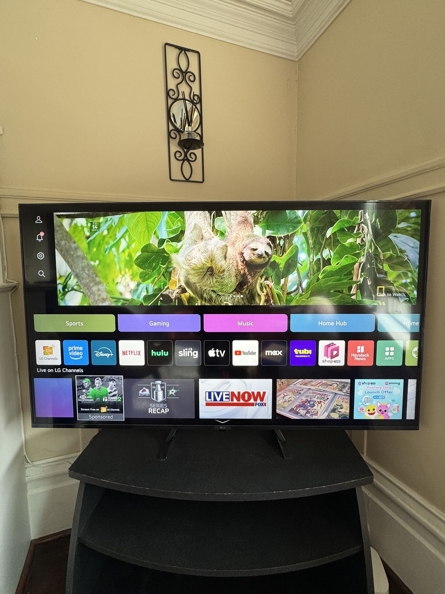 Immersive 50″ LG 4K Smart TV – Stunning Picture, WebOS Streaming, Like-New Condition