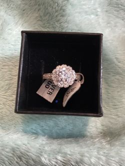 Brand new silver ring asking 40 pick up only