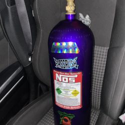Nos Tank 