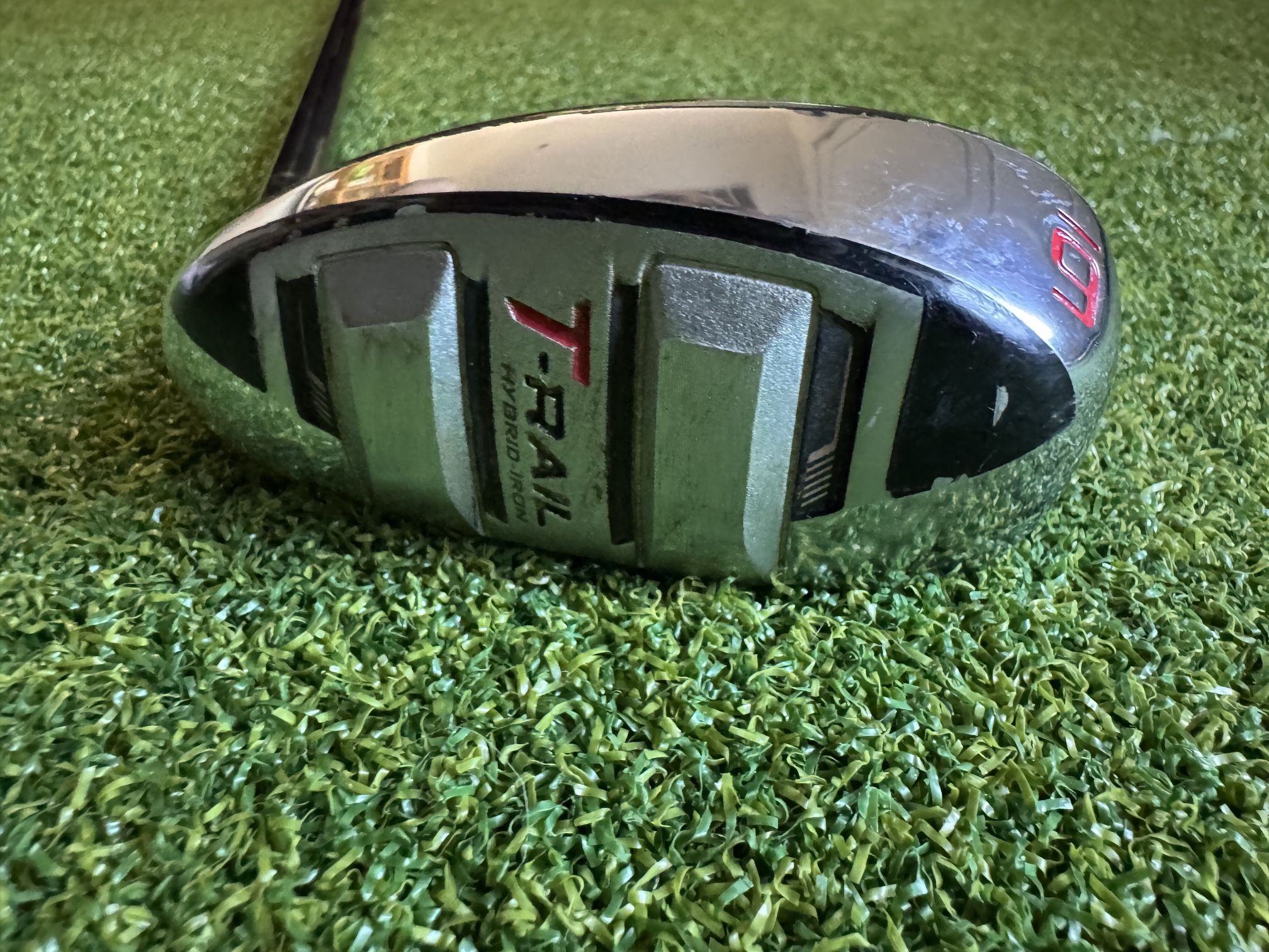 Cobra T-rail Hybrid Iron 6