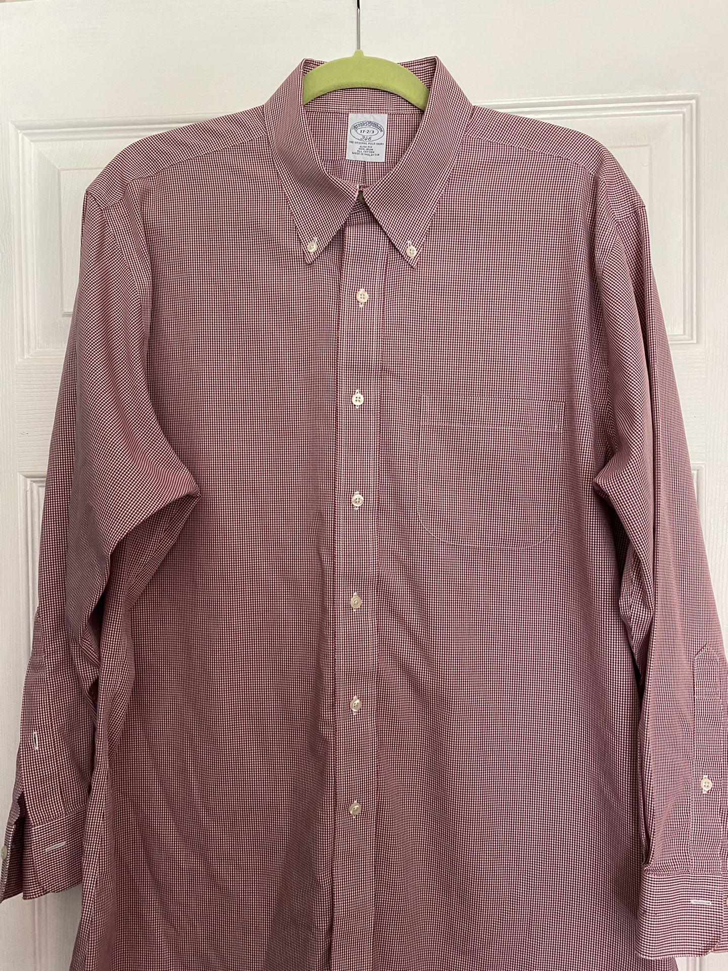 Brooks Brothers Dress Shirt (Neck 17 Sleeve 32/33)