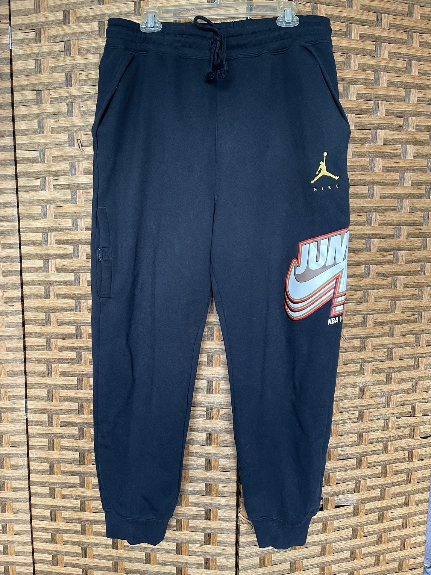 Nike Air Jordan Mens L size Jogger Sweatpants 