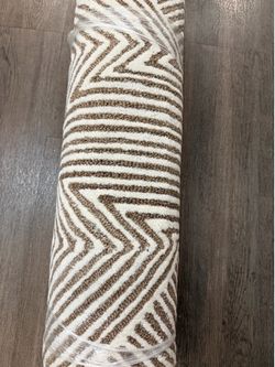 Medium RUG
