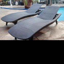 Beautiful 😍 Pacific chaise sun lounger set w/ added cushions pool deck balcony