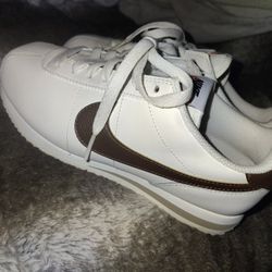 Nike Cortez 6.5 Women's 