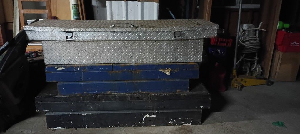 Truck Bed Tool Boxes