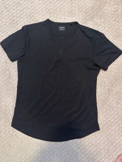 CUTS Curve Hem Xl Henley Men’s T shirt (brand new)