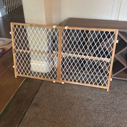 Adjustable Baby Gate 