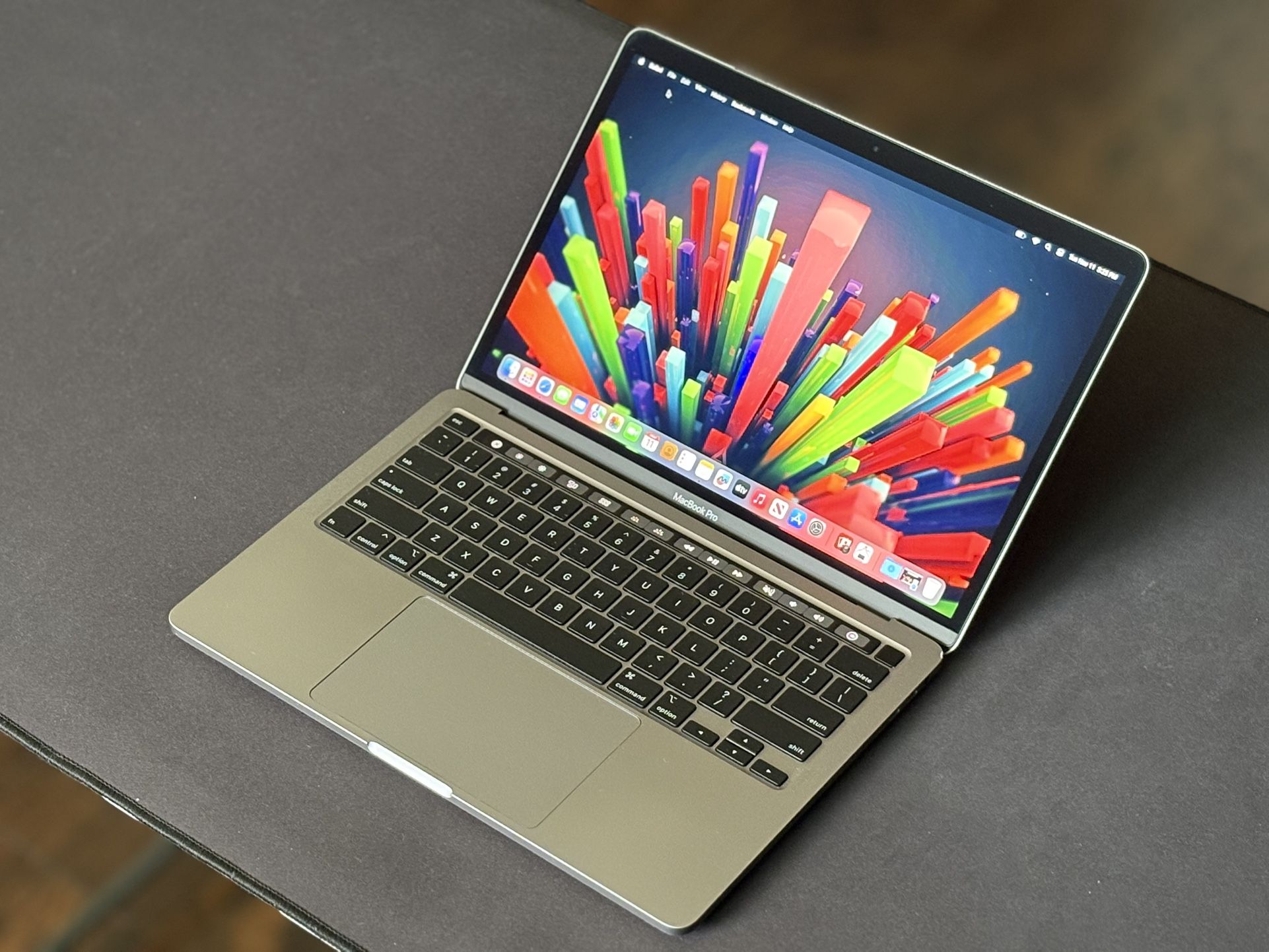 2019 MacBook Pro 13” (2.4GHz i5) 16gb/500gb 