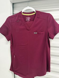 Scrub set