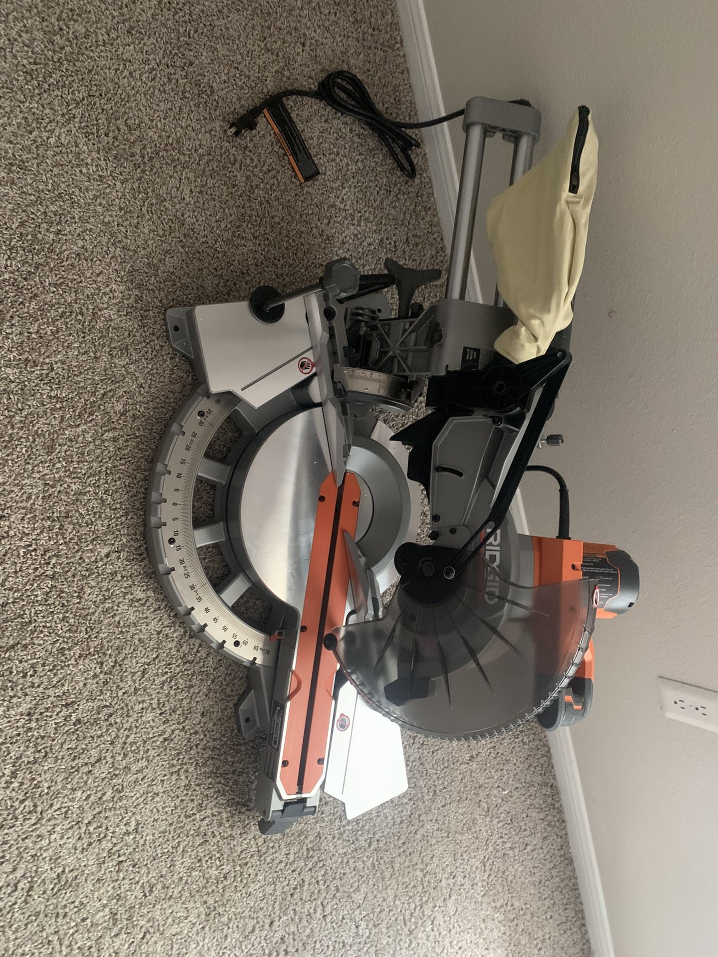 Ridged Saw
