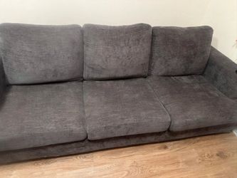 SOFA ONLY 6 MONTHS OF USE