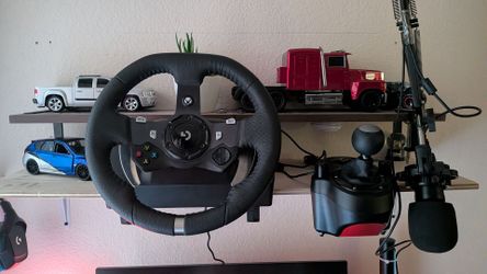 For sale Logitech g29 steering wheel