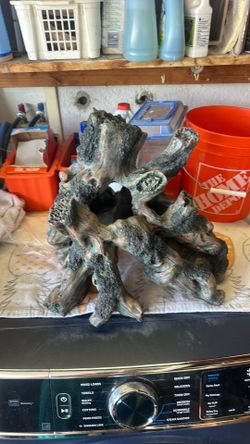 Large Resin Driftwood Aquarium / Terrarium Decoration – 24” – $100 OBO