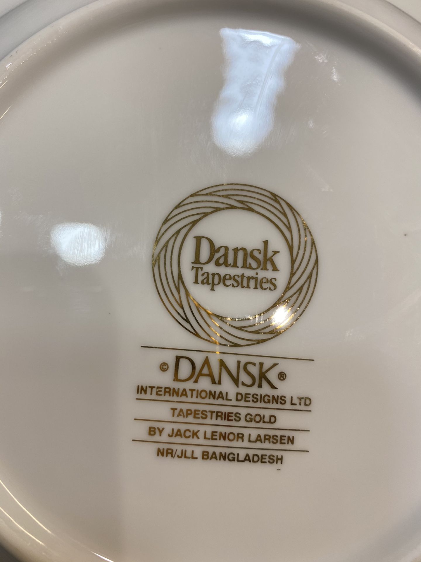 set of 14 plates limited edition by dansk tapestries