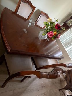 Beautiful Extendable Wood Dining Set