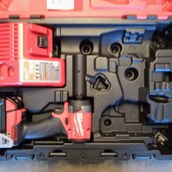 Milwaukee M18 Fuel 4th Gen Impact Driver Kit