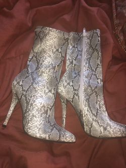 Nova Snake skin boots