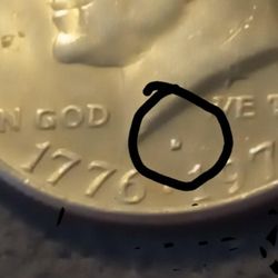 BICENTENNIAL HALF DOLLAR 