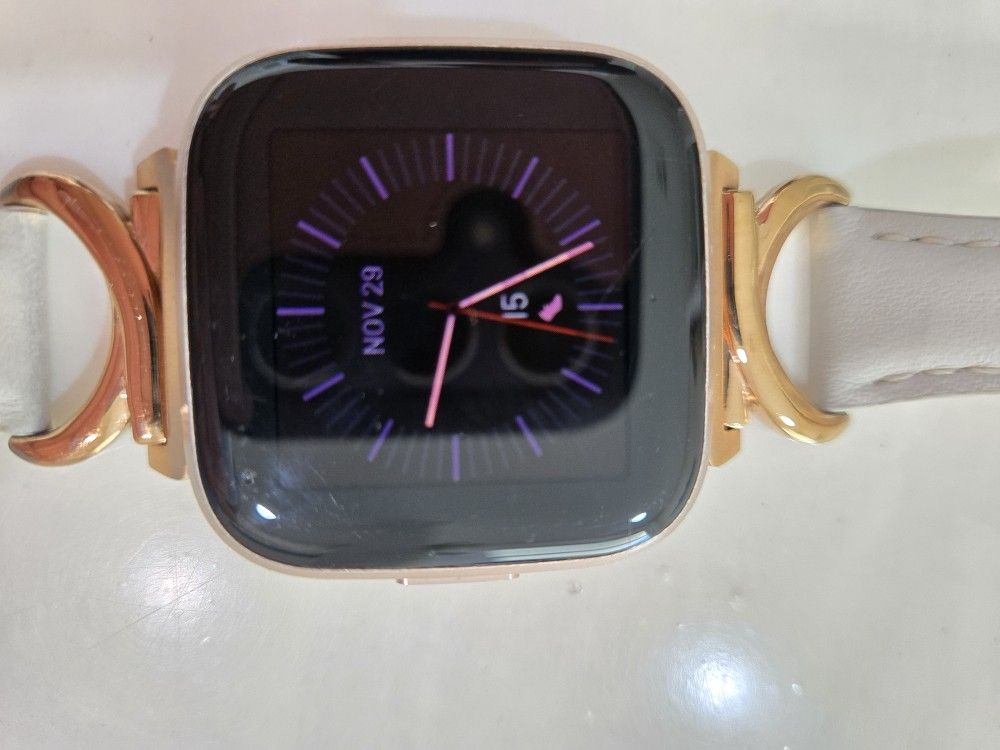 Fitbit Versa 2