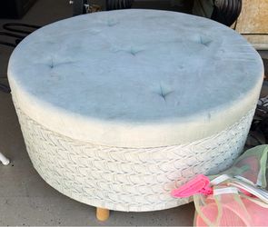 Light turquoise round ottoman with storage