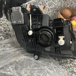 Mercedes Benz Left Headlight  2019 C300