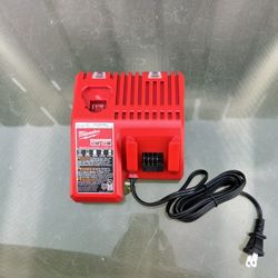 Milwaukee M18 / M12 Battery Charger 