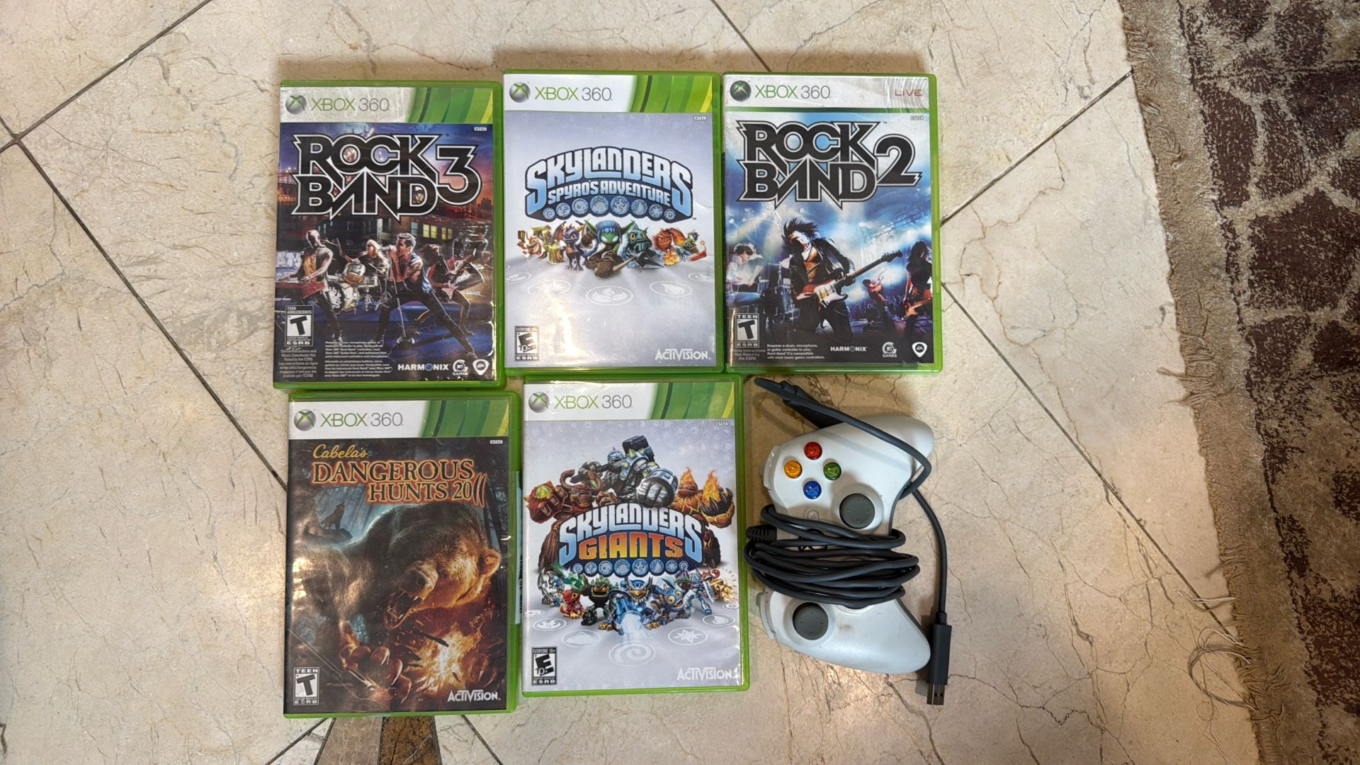 XBOX360 Games and Controller
