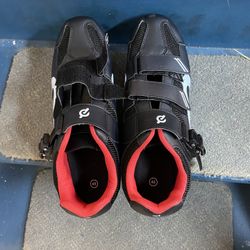 Peleton Shoes Size 45