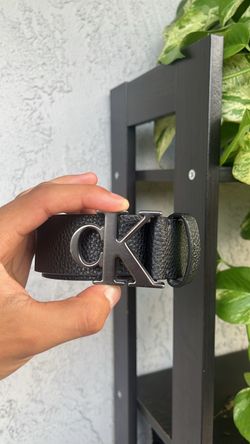 Calvin Klein black men’s belt size 30-32