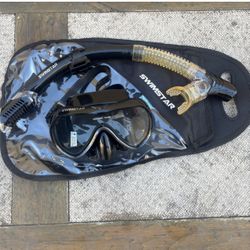 Sleek tiger print dress. Sleeveless design. Perfect for evening wear.