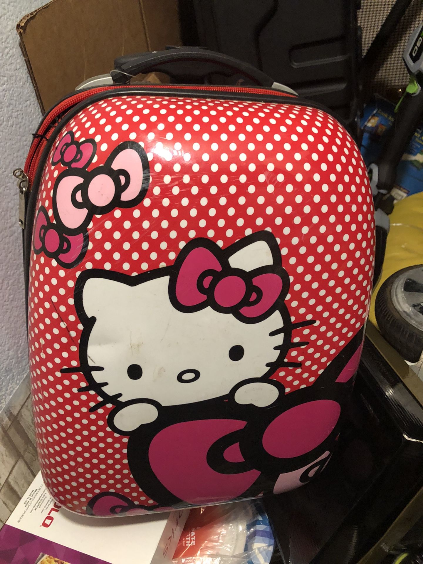 Hello Kitty Adult Or Kids Suit Case 