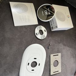 Nest thermostat with back plate