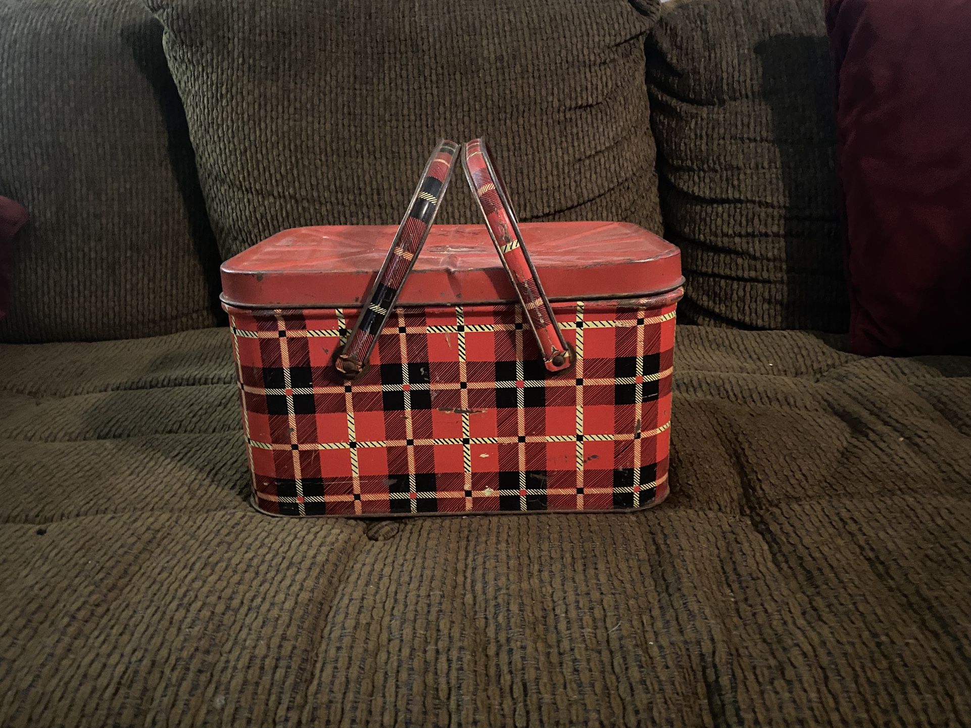 Vintage Red Tartan Plaid Metal NESCO Picnic Basket Double Handle