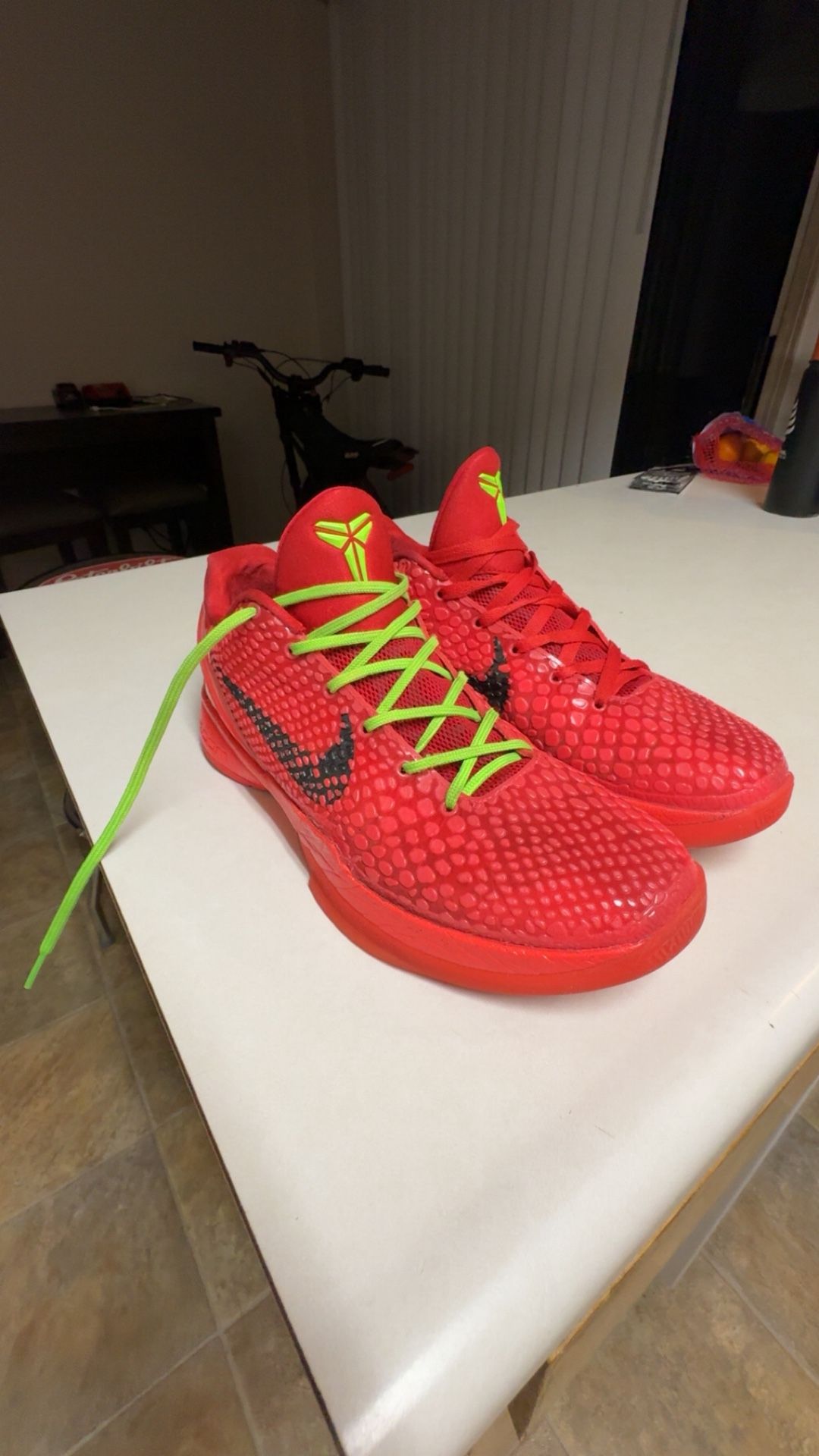 Nike Kobe 5 Reverse Grinch
