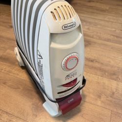 DeLonghi Room Heater 