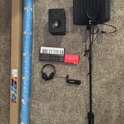 Pro Recording & Video Bundle $600  Value HALF PRICE: Focusrite, Akai MPK Mini, AKG Mic/Headphones, ARA Monitor, Savage Backdrop