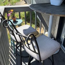 Table and bar stools heavy,  free