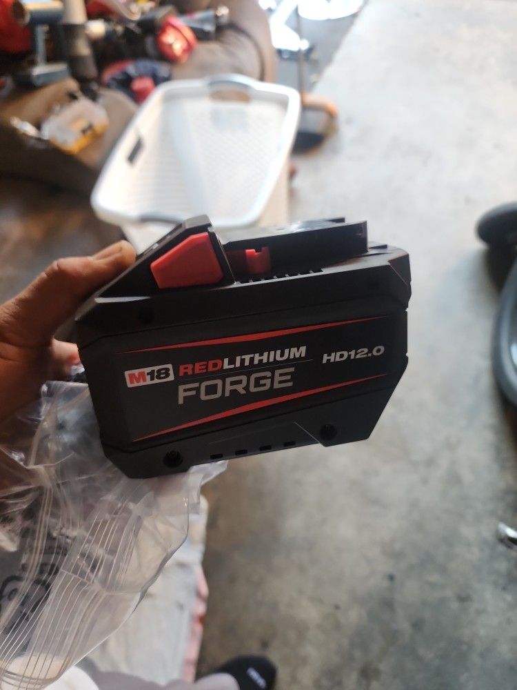 New M18 Forge HD 12.0 Battery