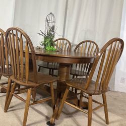 Dining Table With 6 Windsor Chairs