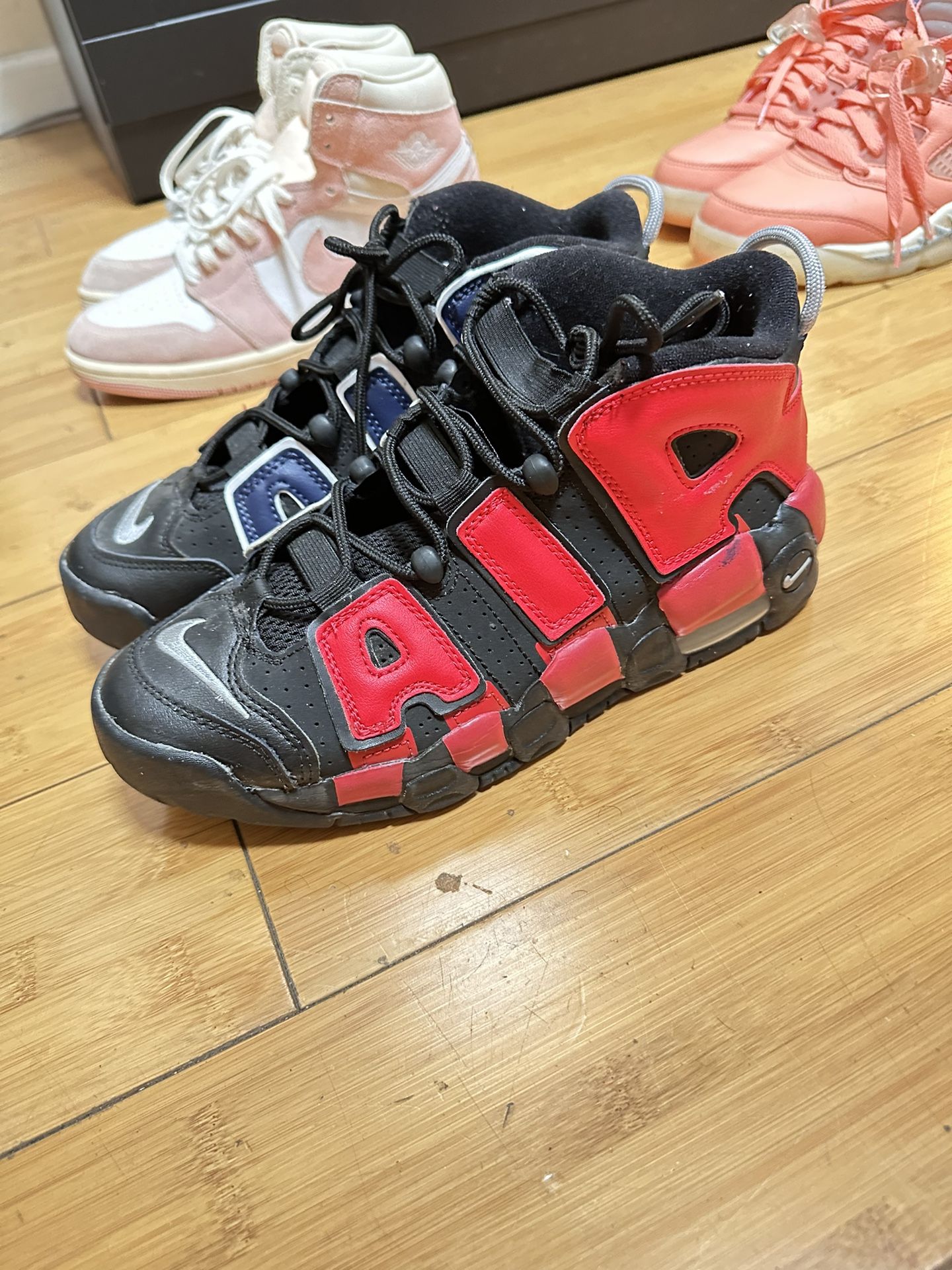 Air Pippens Size 7