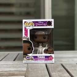 DISNEY TIANA FUNKO POP WITH PIN #224 ULTIMATE PRINCESS CELEBRATION FUNKO SHOP EXCLUSIVE 