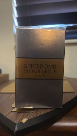 Viktor & Rolf Spicebomb Extreme Eau de Parfum 3.04  oz sealed